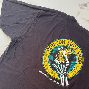 Ron Jon Surf Shop Dark Seas Division Logo Graphic Shirt Sz XXL Beachy